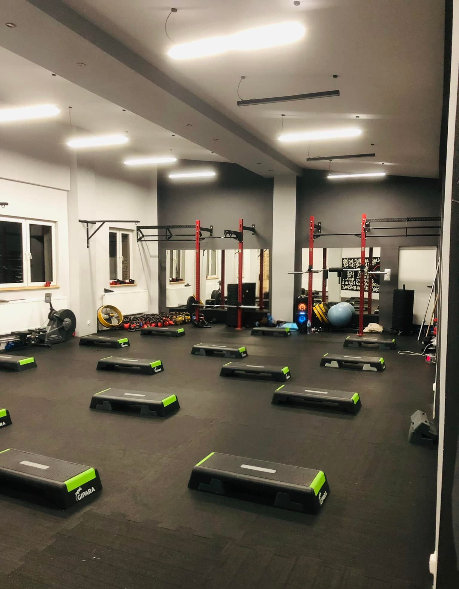 IRON Gym — Strefa Fitness